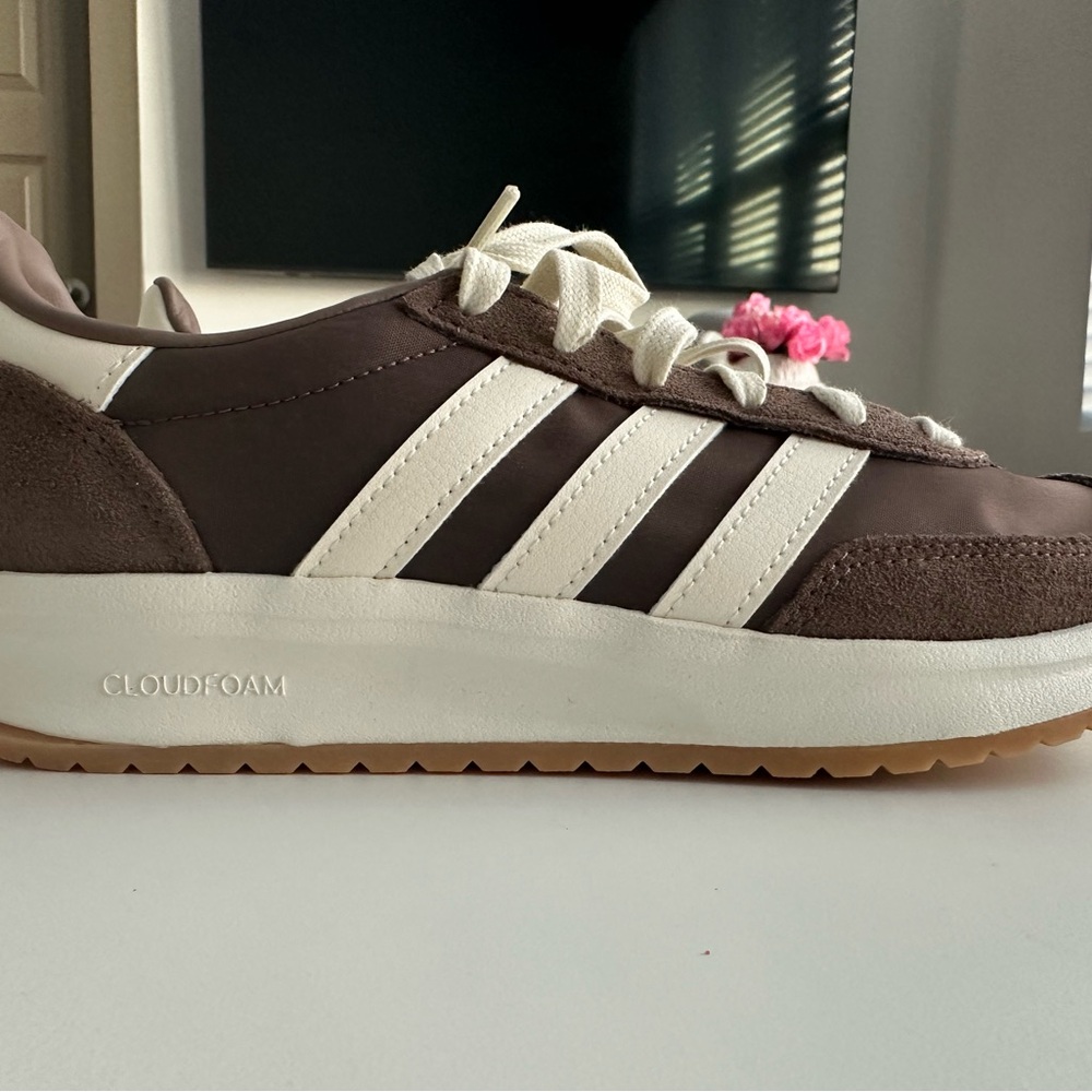 Adidas Women's Brown and Cream Cloudfoam Sneakers